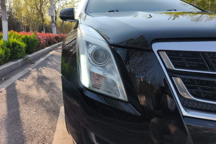 Used Cadillac XTS 2017 28T Tech Edition Left Front Headlight