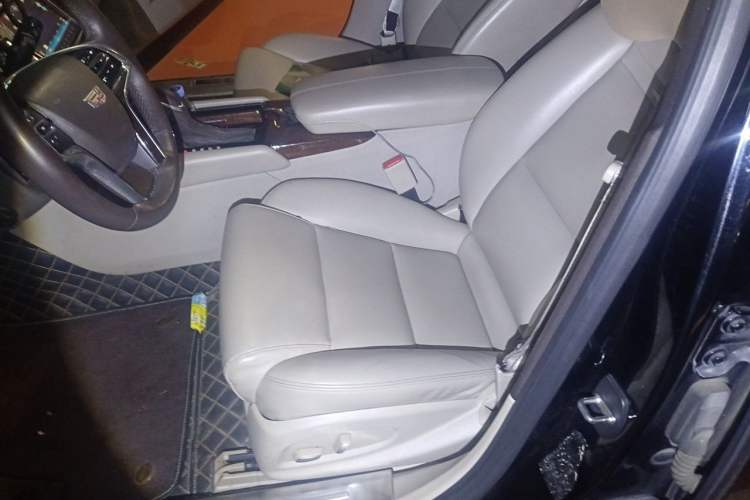 Used Cadillac XTS 2017 28T Tech Edition Left Front Seat