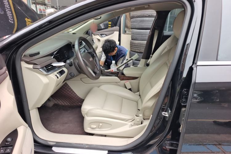 Used Cadillac XTS 2017 28T Tech Edition Left Front Seat