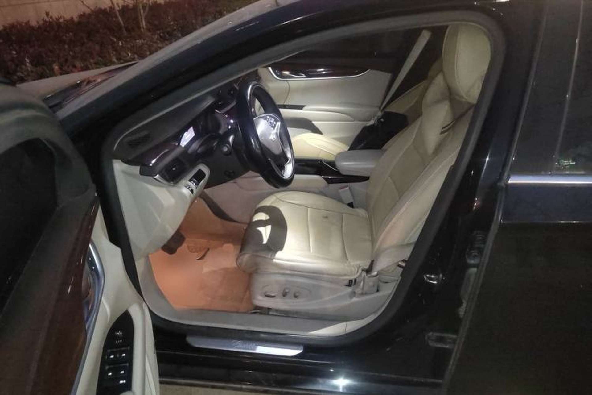 Used Cadillac XTS 2017 28T Elite Model Left Front Seat