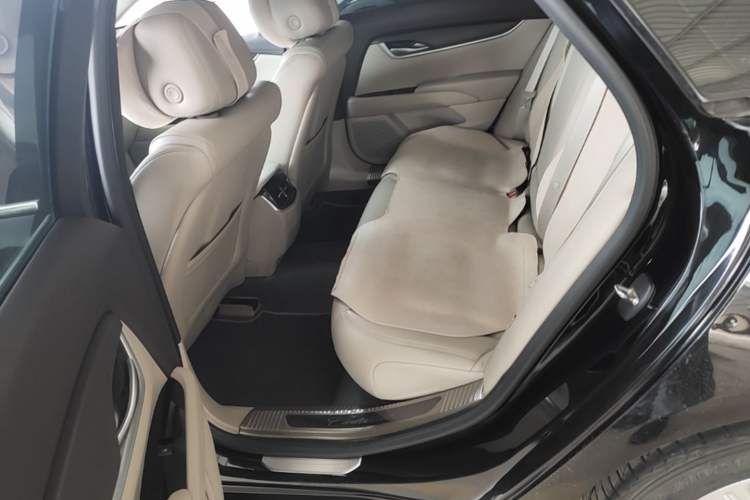 Used Cadillac XTS 2017 28T Tech Edition Left Rear Seat