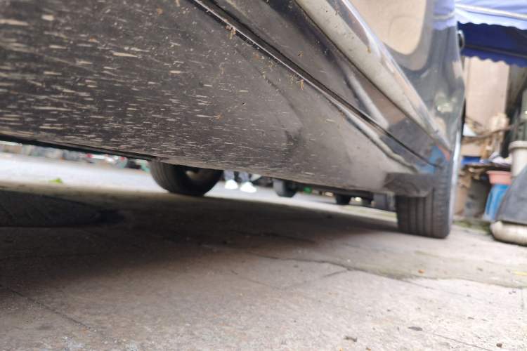 Used Cadillac XTS 2017 28T Tech Edition Left Side Sill