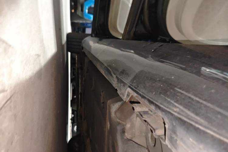 Used Cadillac XTS 2017 28T Tech Edition Left Side Sill