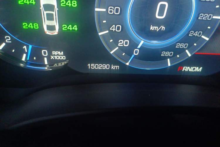 Used Cadillac XTS 2017 28T Luxury Model Odometer Close Up