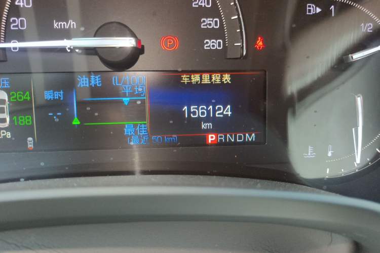 Used Cadillac XTS 2017 28T Elite Model Odometer Close Up