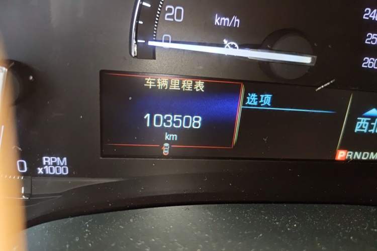 Used Cadillac XTS 2017 28T Elite Model Odometer Close Up