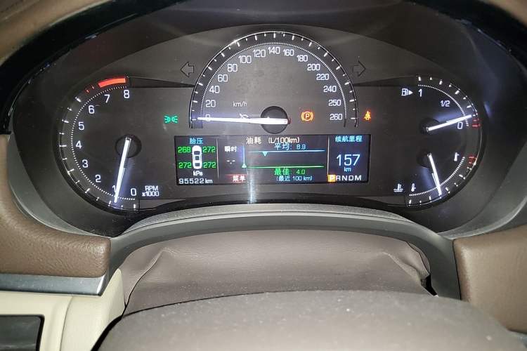 Used Cadillac XTS 2017 28T Tech Edition Odometer Close Up