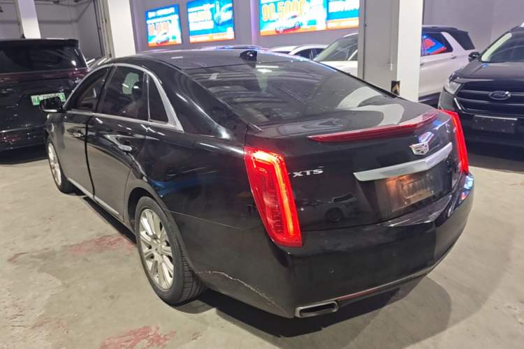 Used Cadillac XTS 2017 28T Tech Edition Rear Left 45 Deg