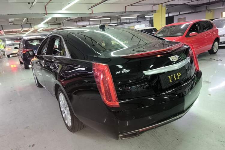 Used Cadillac XTS 2017 28T Tech Edition Rear Left 45 Deg