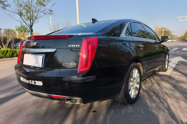 Used Cadillac XTS 2017 28T Tech Edition Rear Right 45 Deg