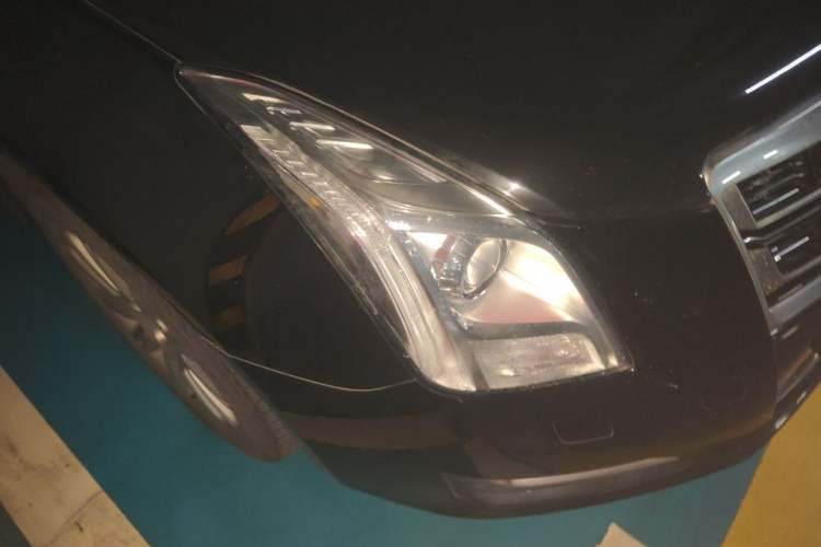 Used Cadillac XTS 2017 28T Tech Edition Right Front Headlight