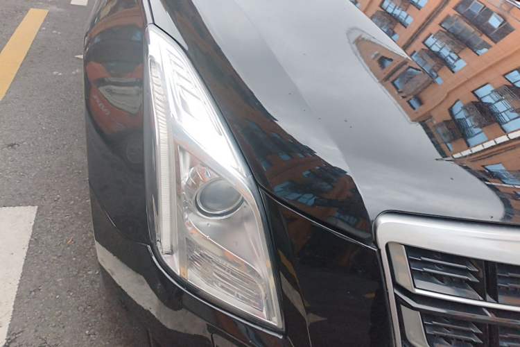 Used Cadillac XTS 2017 28T Tech Edition Right Front Headlight