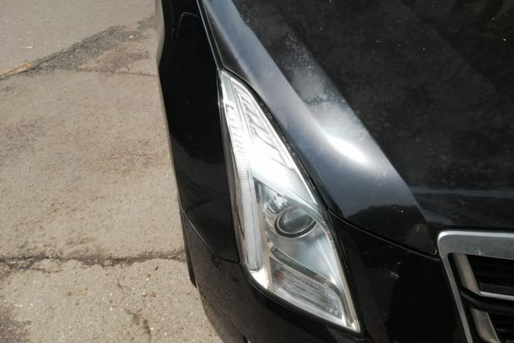 Used Cadillac XTS 2017 28T Elite Model Right Front Headlight