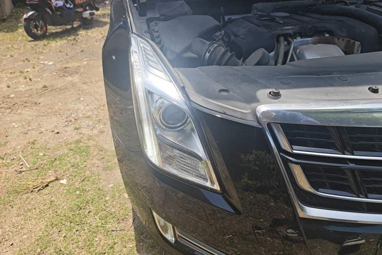 Used Cadillac XTS 2017 28T Elite Model Right Front Headlight