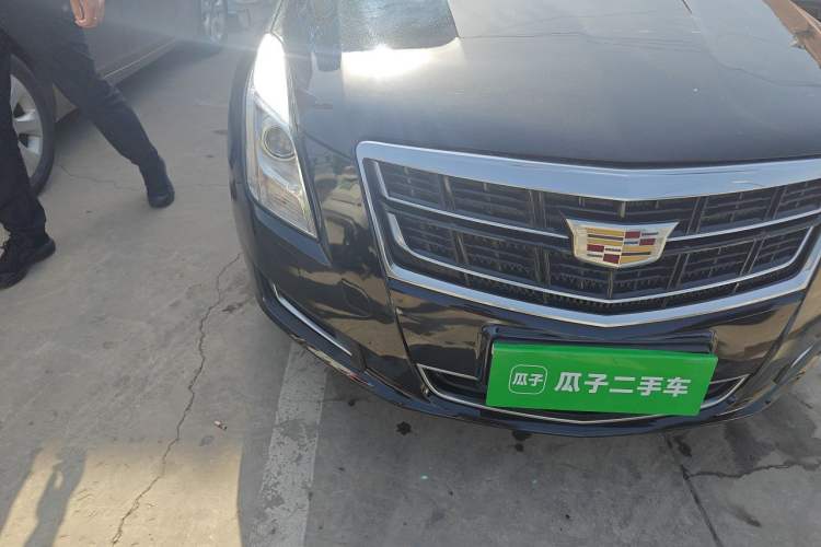 Used Cadillac XTS 2017 28T Tech Edition Right Front Headlight