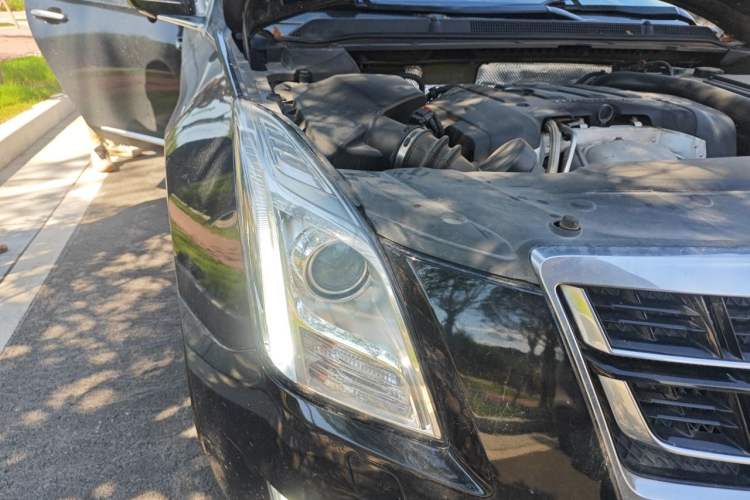 Used Cadillac XTS 2017 28T Tech Edition Right Front Headlight