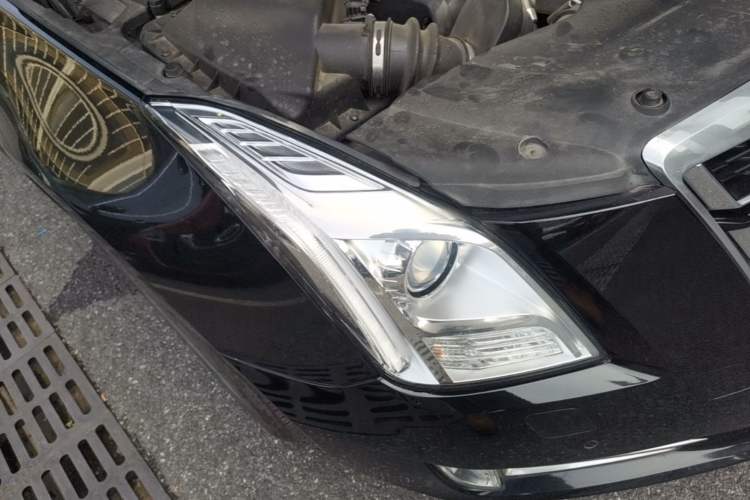 Used Cadillac XTS 2017 28T Luxury Model Right Front Headlight