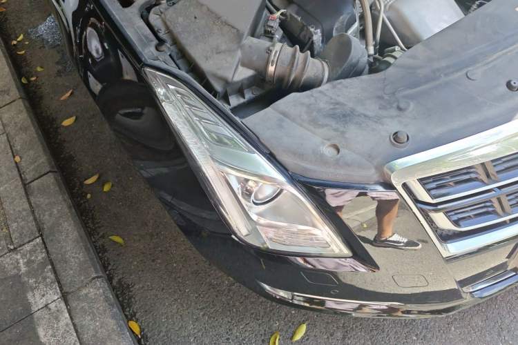 Used Cadillac XTS 2017 28T Elite Model Right Front Headlight