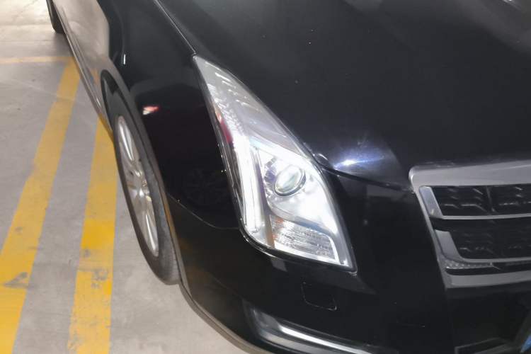 Used Cadillac XTS 2017 28T Tech Edition Right Front Headlight