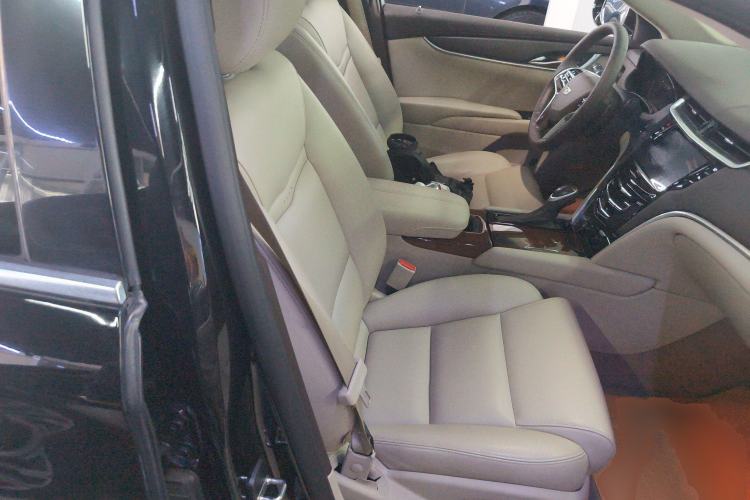 Used Cadillac XTS 2017 28T Tech Edition Right Front Seat