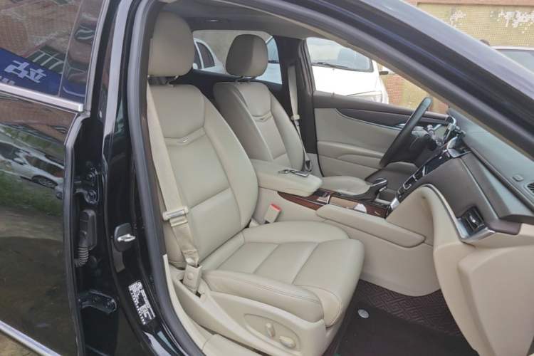 Used Cadillac XTS 2017 28T Tech Edition Right Front Seat