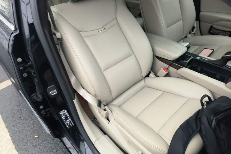 Used Cadillac XTS 2017 28T Tech Edition Right Front Seat