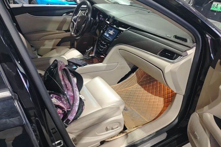Used Cadillac XTS 2017 28T Tech Edition Right Front Seat