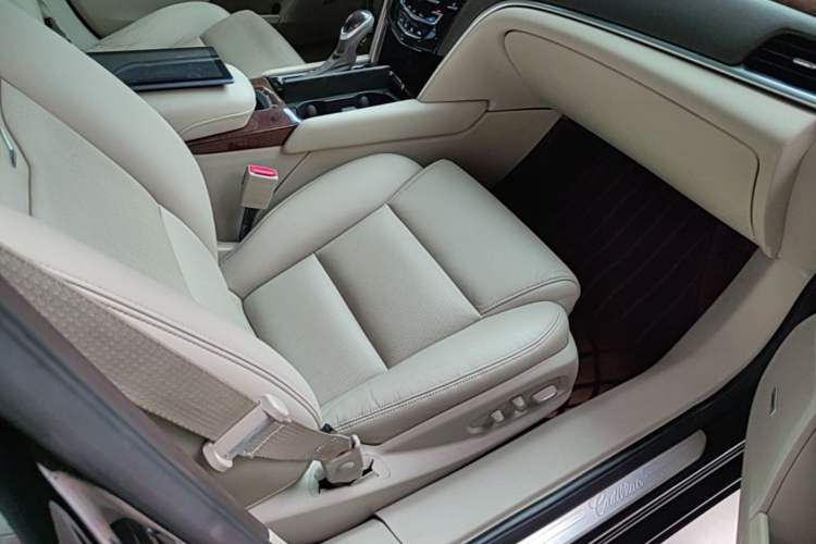 Used Cadillac XTS 2017 28T Elite Model Right Front Seat