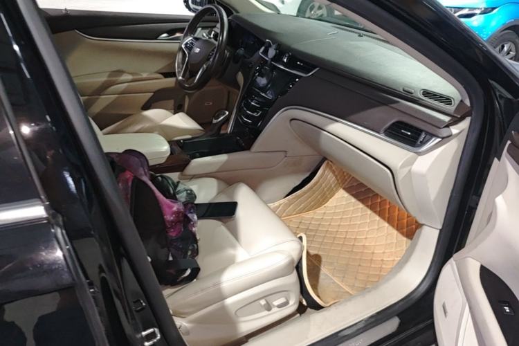 Used Cadillac XTS 2017 28T Tech Edition Right Front Seat