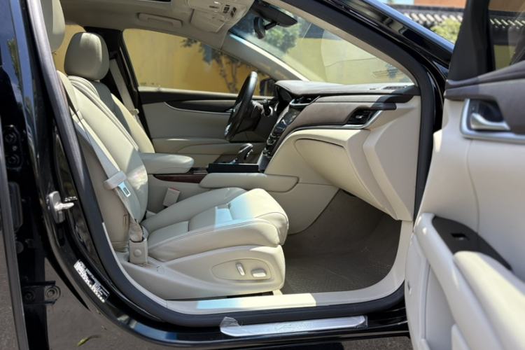 Used Cadillac XTS 2017 28T Tech Edition Right Front Seat