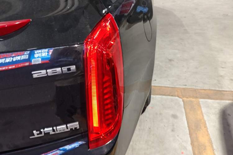 Used Cadillac XTS 2017 28T Tech Edition Right Rear Taillight
