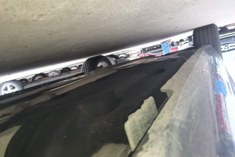 Used Cadillac XTS 2017 28T Tech Edition Right Side Sill