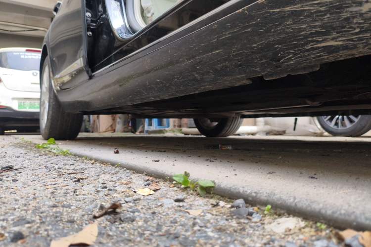 Used Cadillac XTS 2017 28T Tech Edition Right Side Sill