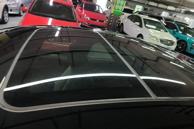 Used Cadillac XTS 2017 28T Tech Edition Roof