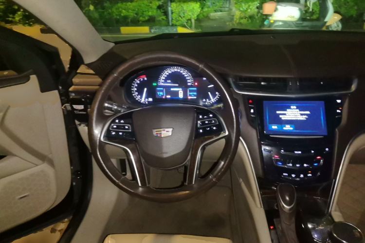 Used Cadillac XTS 2017 28T Tech Edition Steering Wheel