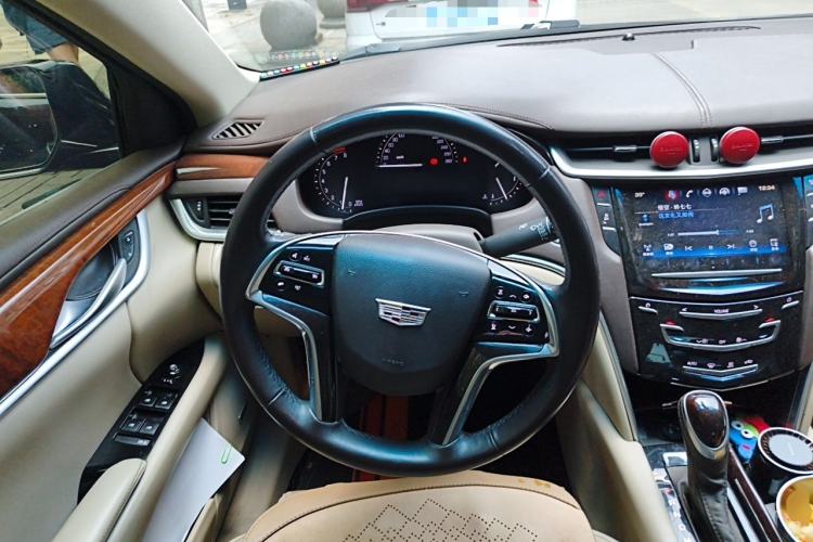 Used Cadillac XTS 2017 28T Elite Model Steering Wheel