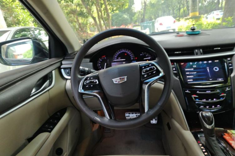 Used Cadillac XTS 2017 28T Tech Edition Steering Wheel