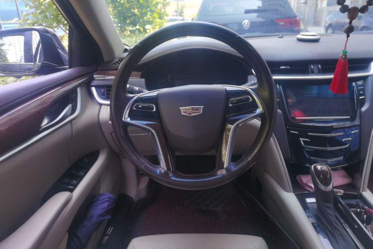 Used Cadillac XTS 2017 28T Elite Model Steering Wheel