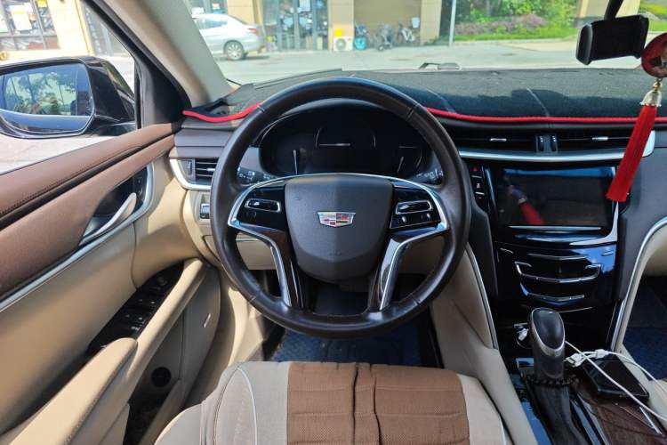 Used Cadillac XTS 2017 28T Elite Model Steering Wheel