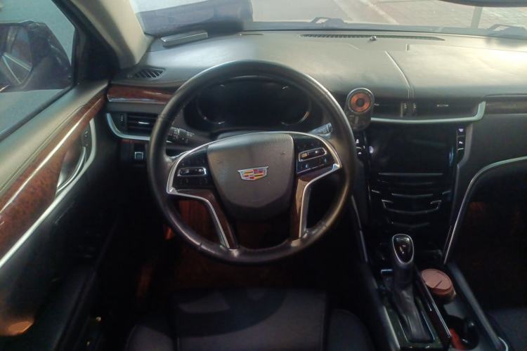 Used Cadillac XTS 2017 28T Luxury Model Steering Wheel