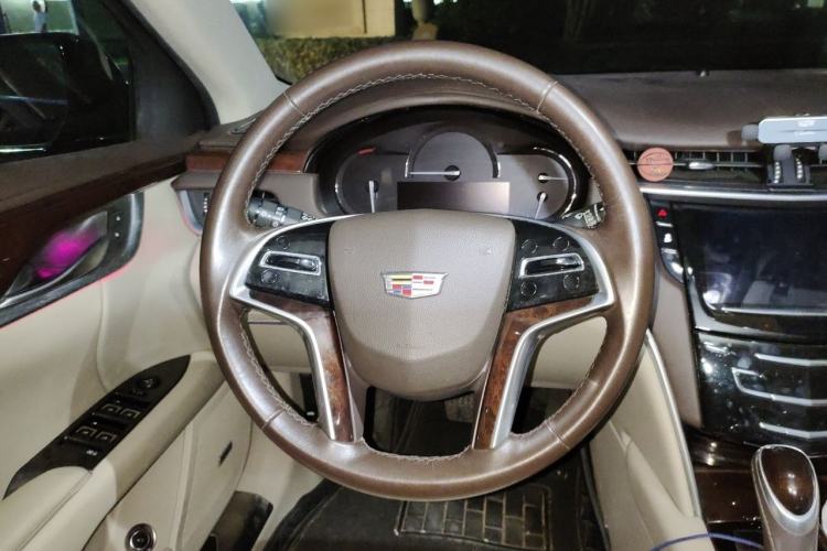Used Cadillac XTS 2017 28T Elite Model Steering Wheel