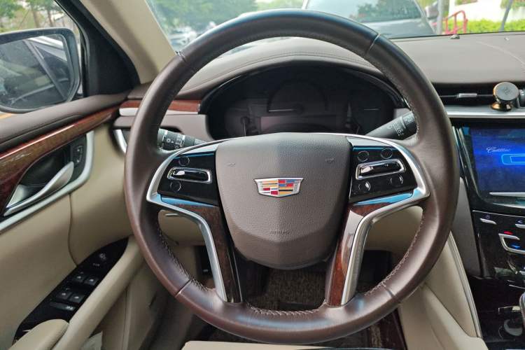 Used Cadillac XTS 2017 28T Elite Model Steering Wheel