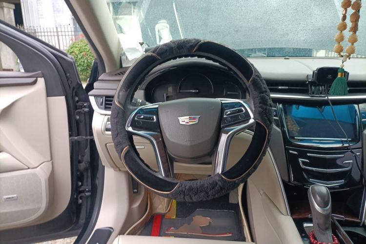 Used Cadillac XTS 2017 28T Tech Edition Steering Wheel