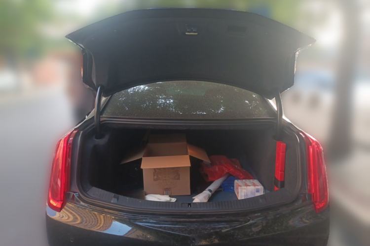 Used Cadillac XTS 2017 28T Luxury Model Trunk