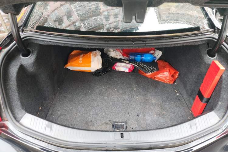 Used Cadillac XTS 2017 28T Tech Edition Trunk