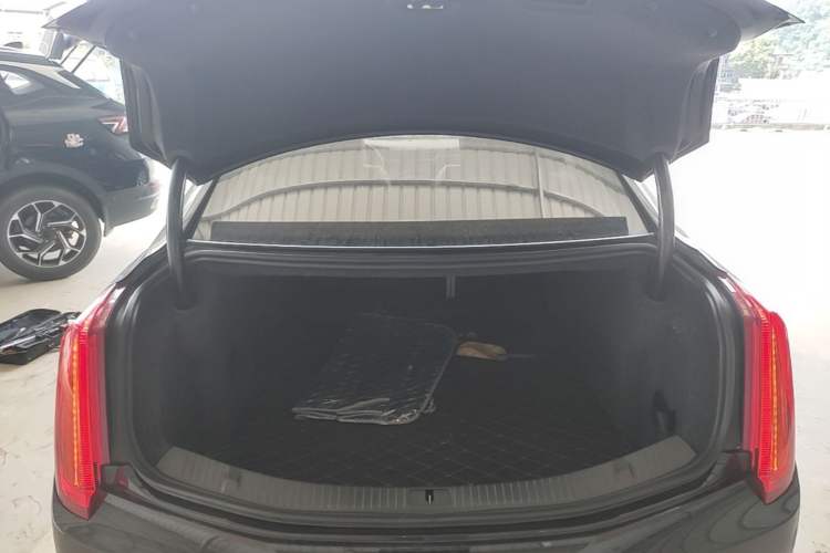 Used Cadillac XTS 2017 28T Tech Edition Trunk