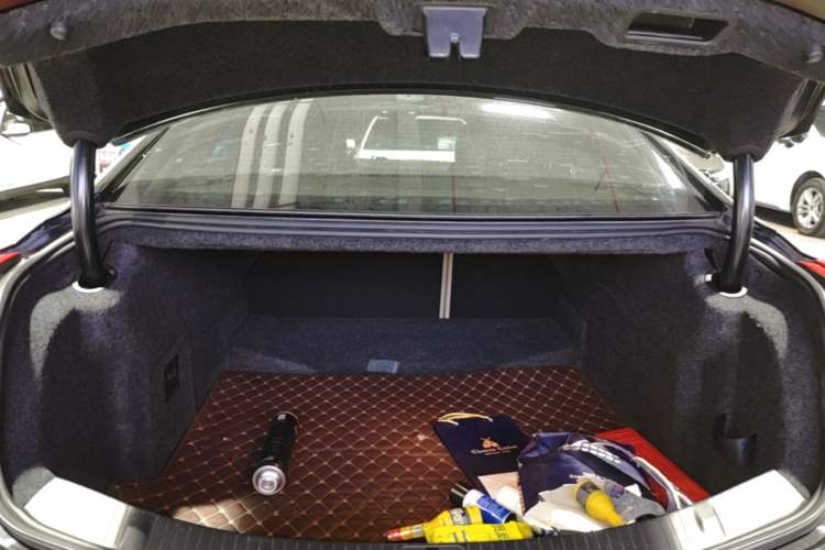 Used Cadillac XTS 2017 28T Tech Edition Trunk