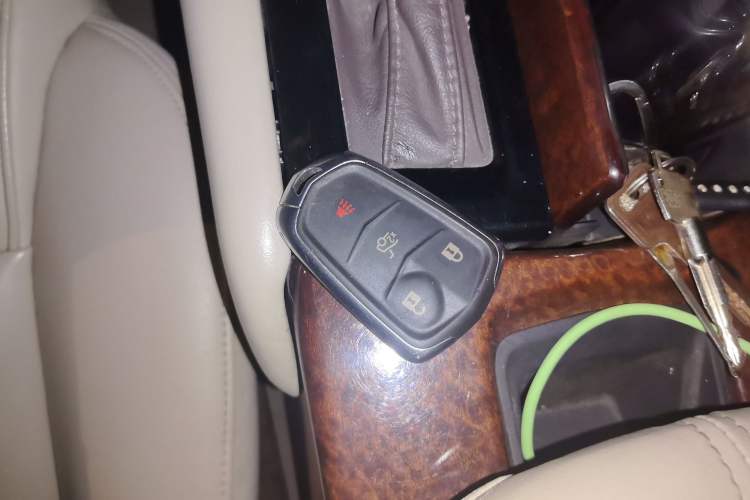 Used Cadillac XTS 2017 28T Tech Edition Vehicle Key