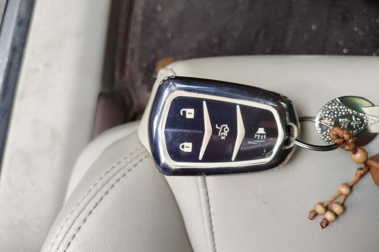 Used Cadillac XTS 2017 28T Tech Edition Vehicle Key