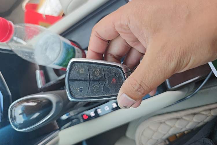 Used Cadillac XTS 2017 28T Elite Model Vehicle Key
